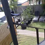 Maple Villa - The Beach House By The Bay